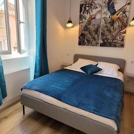 06An - Beautiful Apartment In The Heart Of Old Antibes Luaran gambar