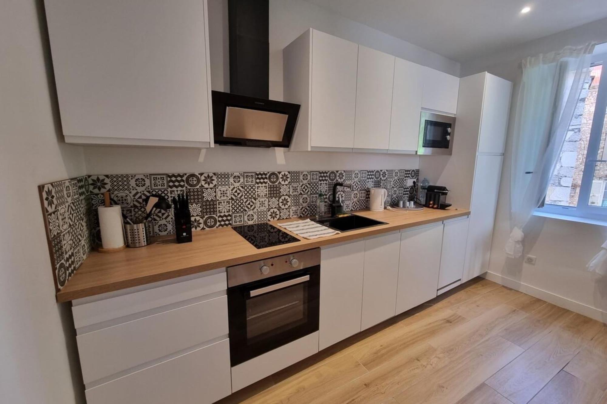 06An - Beautiful Apartment In The Heart Of Old Antibes Luaran gambar