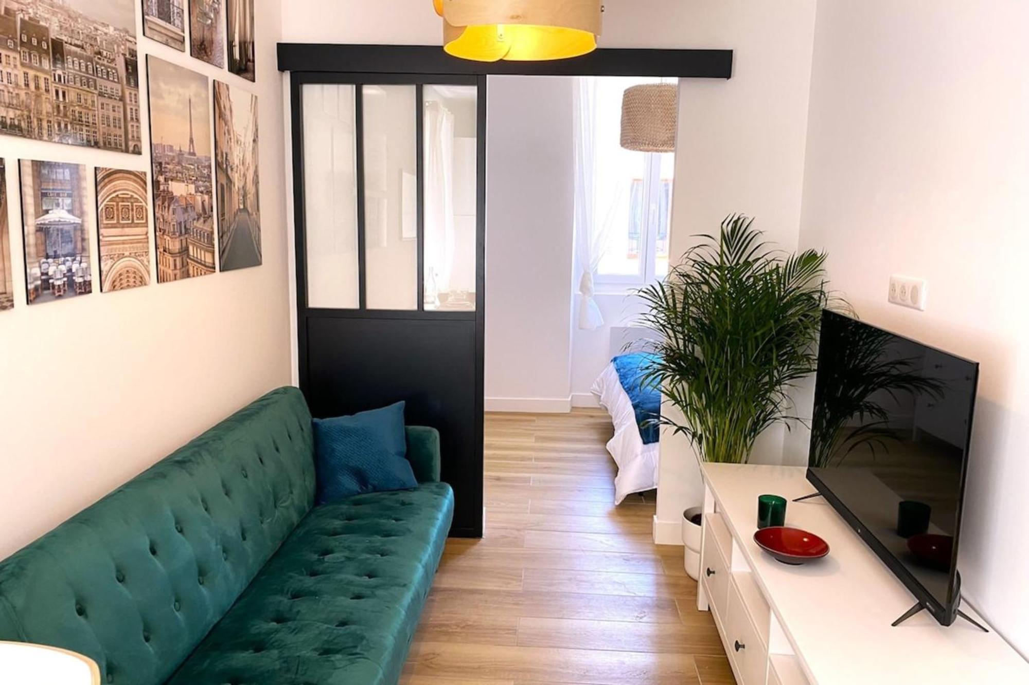 06An - Beautiful Apartment In The Heart Of Old Antibes Luaran gambar