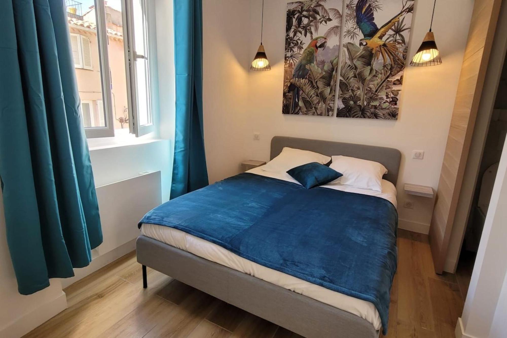 06An - Beautiful Apartment In The Heart Of Old Antibes Luaran gambar