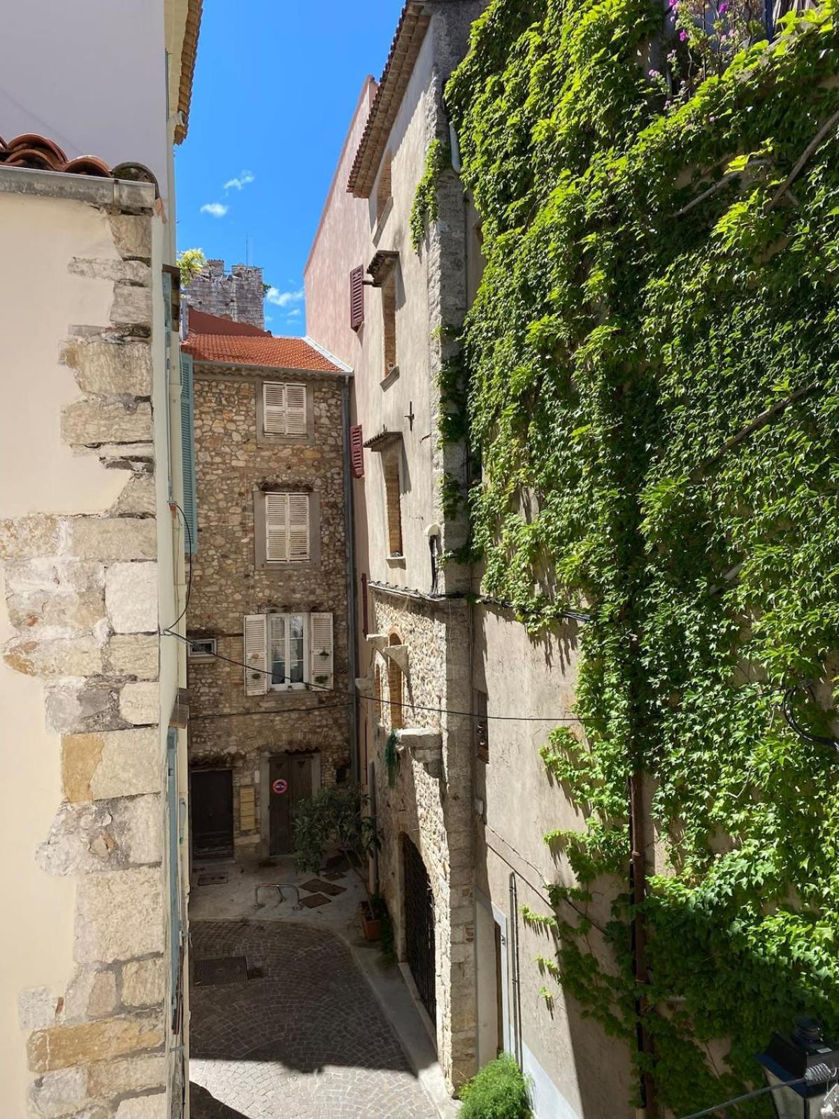 06An - Beautiful Apartment In The Heart Of Old Antibes Luaran gambar